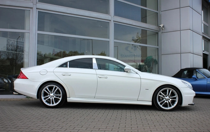 Mercedes-Benz CLS cena 79900 przebieg: 47800, rok produkcji 2005 z Brusy małe 301